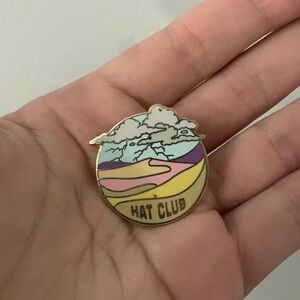 Hat club sandstorm pin brand new